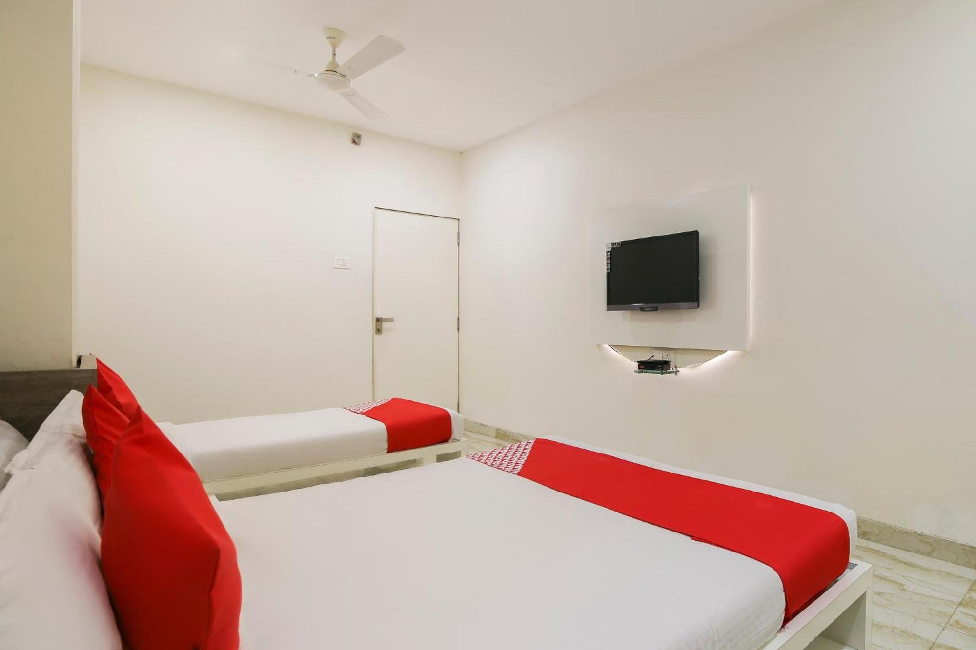 Hotel O Shiv Vatika Banquet & Rooms Bhatha Exterior foto